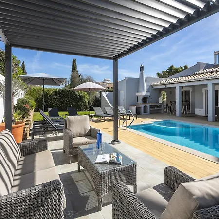 Villa In Coastal Town Of Carvoeiro, Algarve *